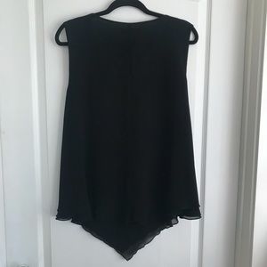 Roz & Ali Tops - Sleeveless chiffon top Roz & Ali Tops - Sleeveless chiffon top